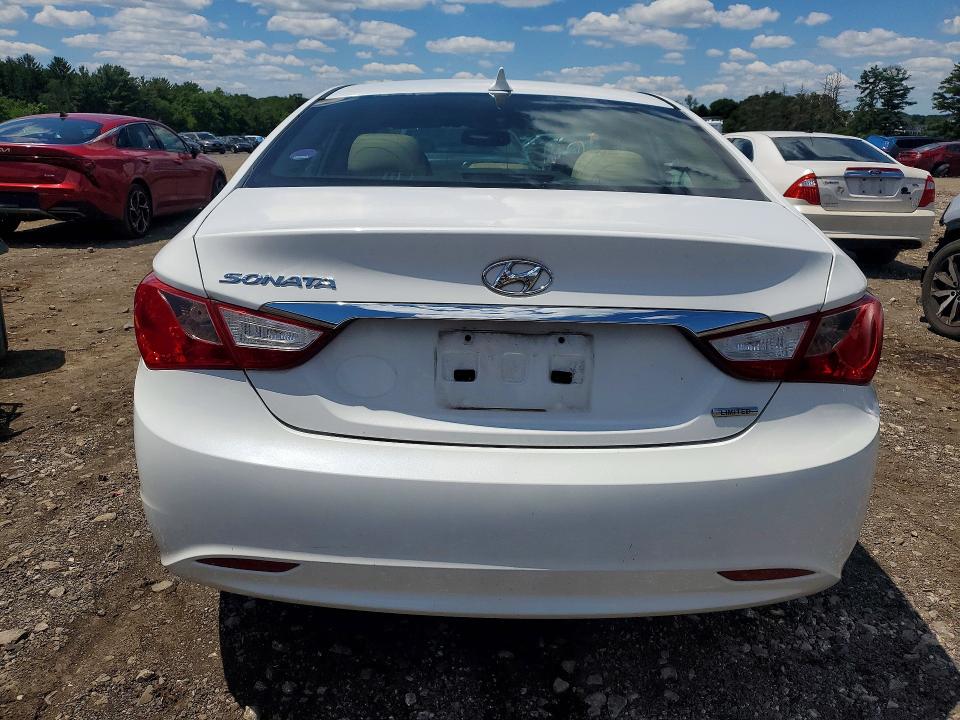 57833016 :رقم المزاد ، 5NPEC4AC1BH242363 vin ، 2011 Hyundai Sonata مزاد بيع