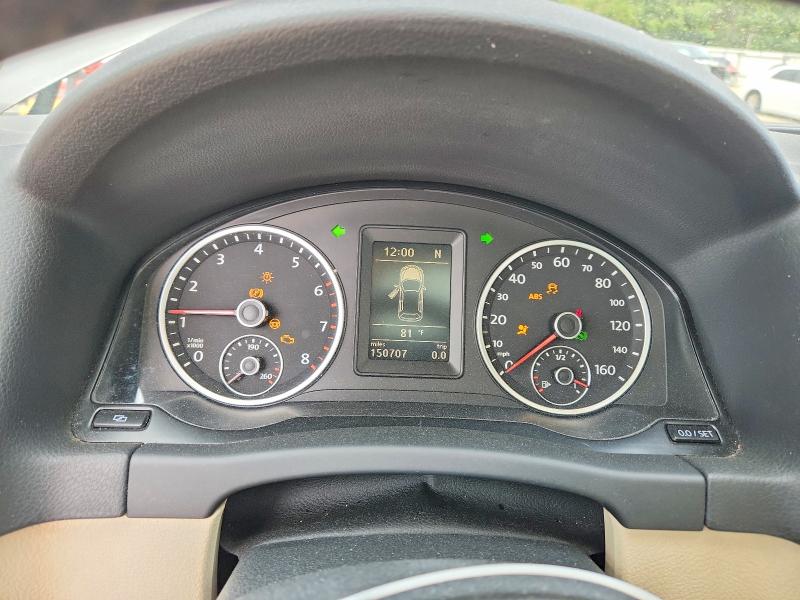 2011 Volkswagen Tiguan მანქანა იყიდება აუქციონზე, vin: WVGBV7AX8BW515032, აუქციონის ნომერი: 56940996