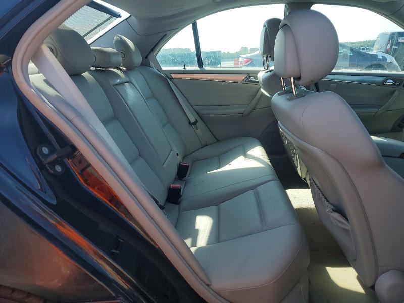 58928076 :رقم المزاد ، WDBRF52H56F742145 vin ، 2006 Mercedes-benz C مزاد بيع
