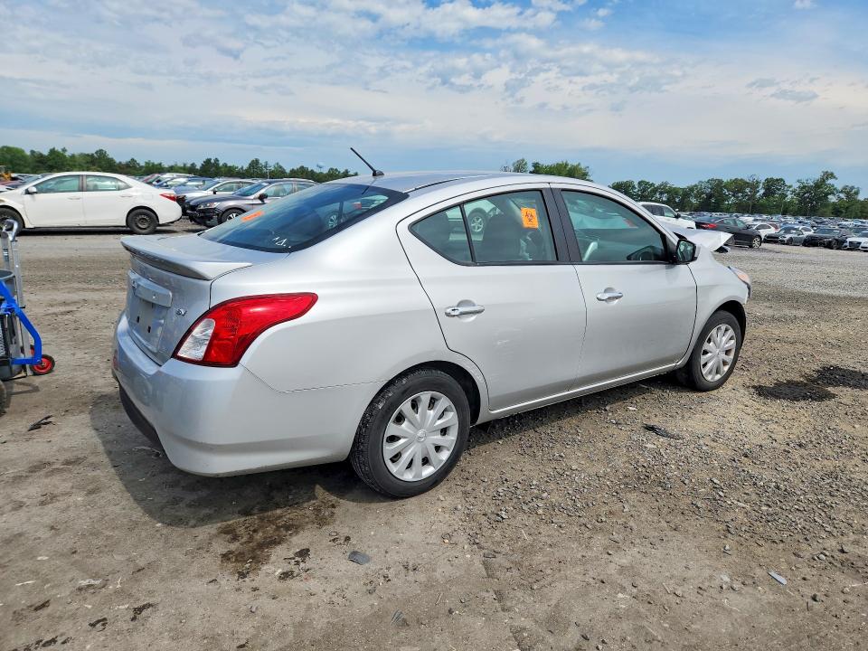 57594506 :رقم المزاد ، 3N1CN7AP0KL868933 vin ، 2019 Nissan Versa مزاد بيع