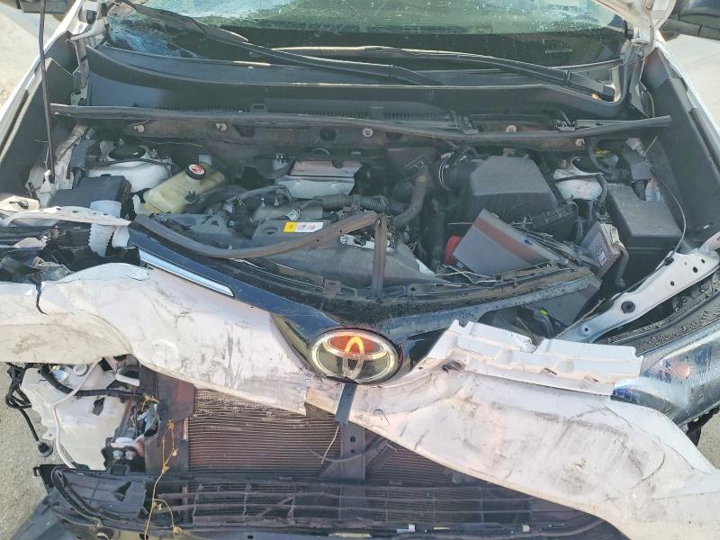 Продаж на аукціоні авто 2018 Toyota Rav4, vin: JTMZFREV7JD109970, номер лоту: 55684146