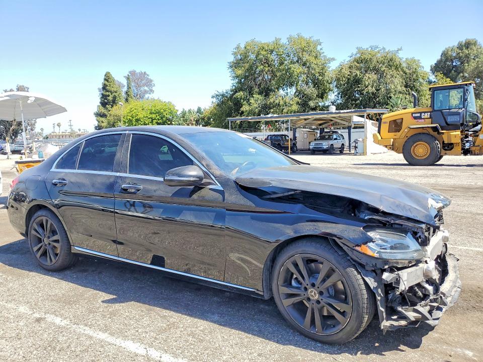 Продаж на аукціоні авто 2018 Mercedes-benz C, vin: 55SWF4JB1JU253460, номер лоту: 55764676