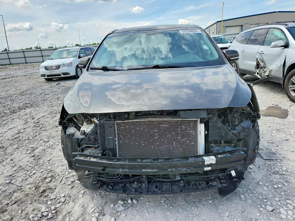 56330036 :رقم المزاد ، KNDMB5C1XH6314275 vin ، 2017 Kia Sedona مزاد بيع