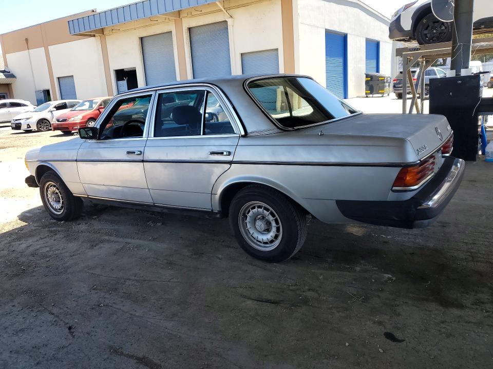 1980 Mercedes-benz 300 მანქანა იყიდება აუქციონზე, vin: 12313012187624, აუქციონის ნომერი: 55920006