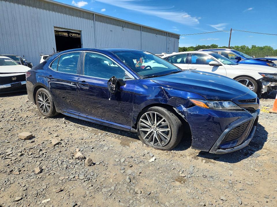 2021 Toyota Camry მანქანა იყიდება აუქციონზე, vin: 4T1G11AK1MU608072, აუქციონის ნომერი: 57654116
