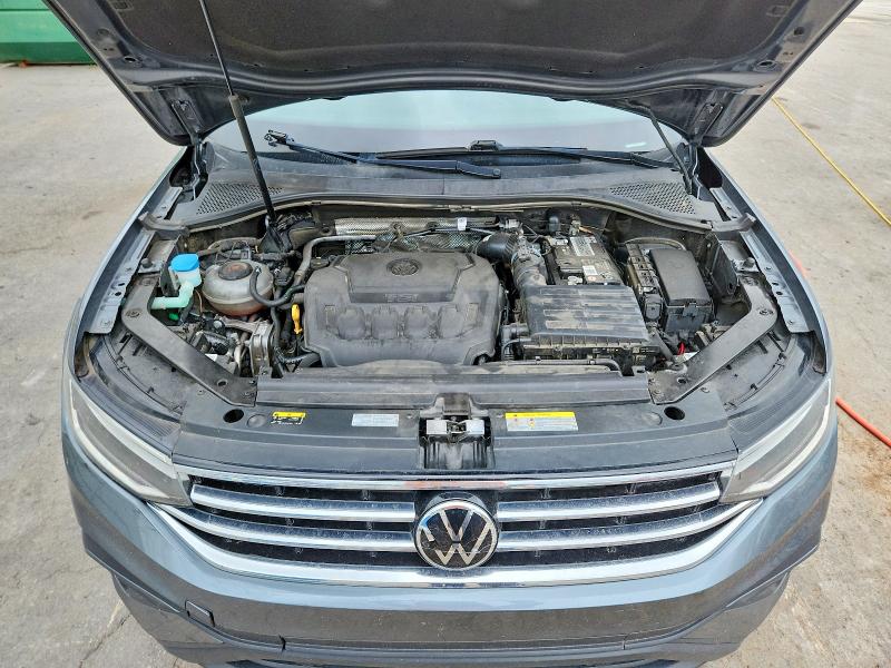 57938596 :رقم المزاد ، 3VVRB7AX9PM035084 vin ، 2023 Volkswagen Tiguan مزاد بيع