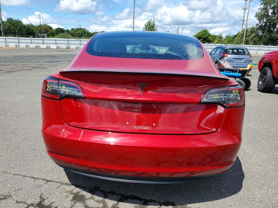 56634256 :رقم المزاد ، 5YJ3E1EA4JF040980 vin ، 2018 Tesla Model 3 مزاد بيع