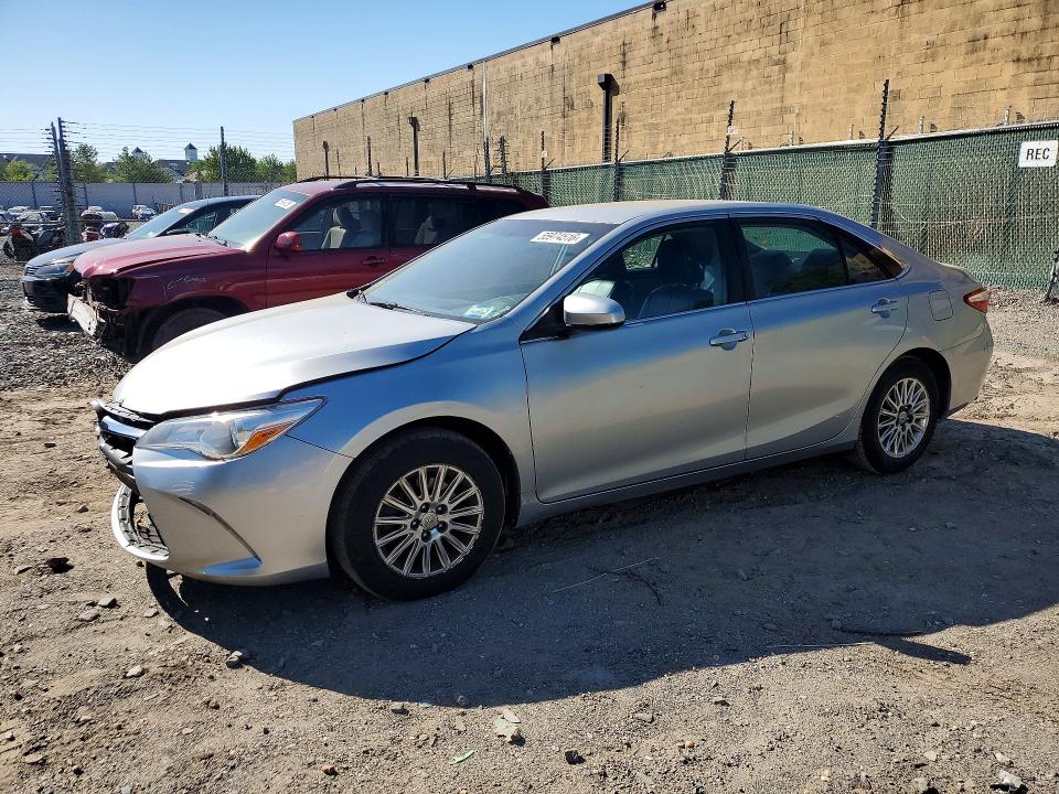 55974516 :رقم المزاد ، 4T4BF1FK8GR562416 vin ، 2016 Toyota Camry مزاد بيع