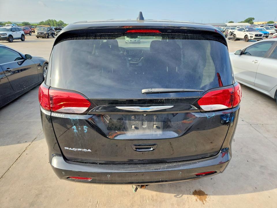 58938606 :رقم المزاد ، 2C4RC1DG1JR186246 vin ، 2018 Chrysler Pacifica مزاد بيع