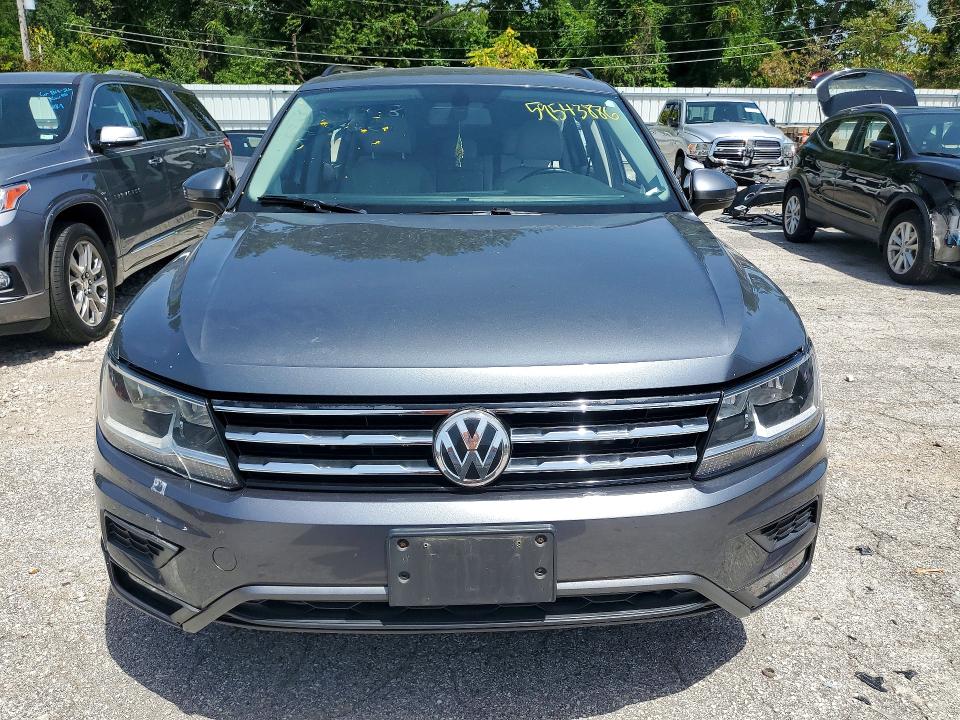 2018 Volkswagen Tiguan მანქანა იყიდება აუქციონზე, vin: 3VV3B7AX7JM000878, აუქციონის ნომერი: 59543886