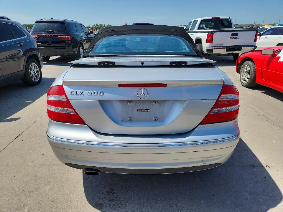 58491936 :رقم المزاد ، WDBTK75G35T035402 vin ، 2005 Mercedes-benz Clk مزاد بيع