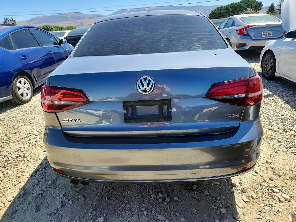 Продажа на аукционе авто 2017 Volkswagen Jetta, vin: 3VW2B7AJ0HM270645, номер лота: 58335586