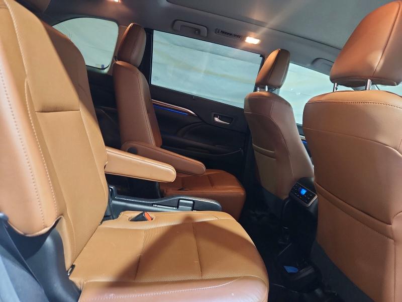 2018 Toyota Highlander Hybrid მანქანა იყიდება აუქციონზე, vin: 5TDDGRFH0JS050555, აუქციონის ნომერი: 54759706