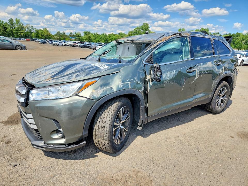 Продаж на аукціоні авто 2019 Toyota Highlander, vin: 5TDBZRFH6KS943400, номер лоту: 57709386