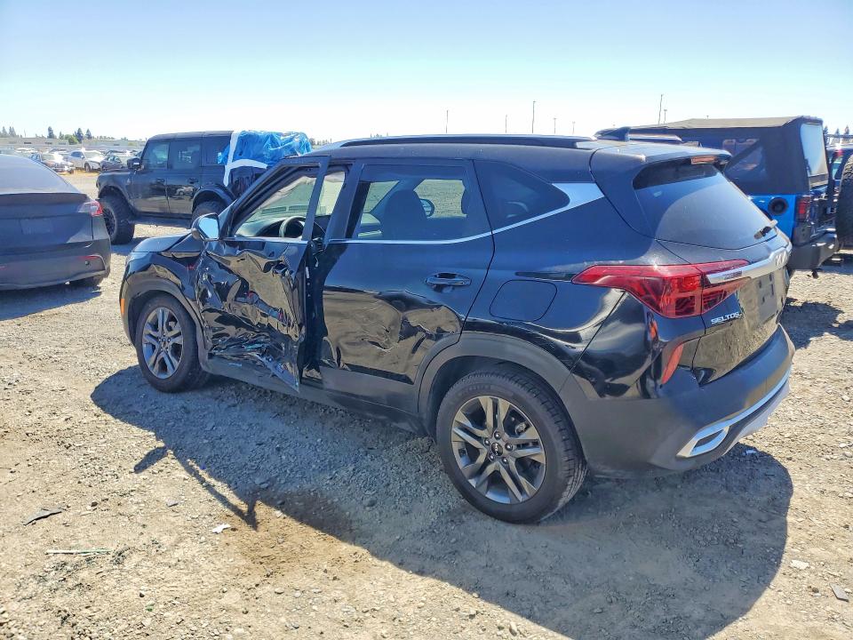 2023 Kia Seltos მანქანა იყიდება აუქციონზე, vin: KNDEU2AA6P7373655, აუქციონის ნომერი: 55643536