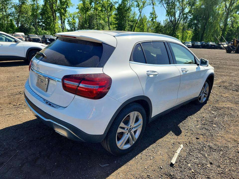 Продажа на аукционе авто 2018 Mercedes-benz Gla, vin: WDCTG4EB6JJ515195, номер лота: 55766146