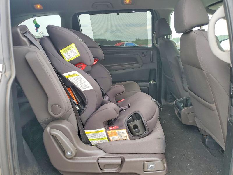 57357486 :رقم المزاد ، 5FNRL6H50JB072479 vin ، 2018 Honda Odyssey مزاد بيع