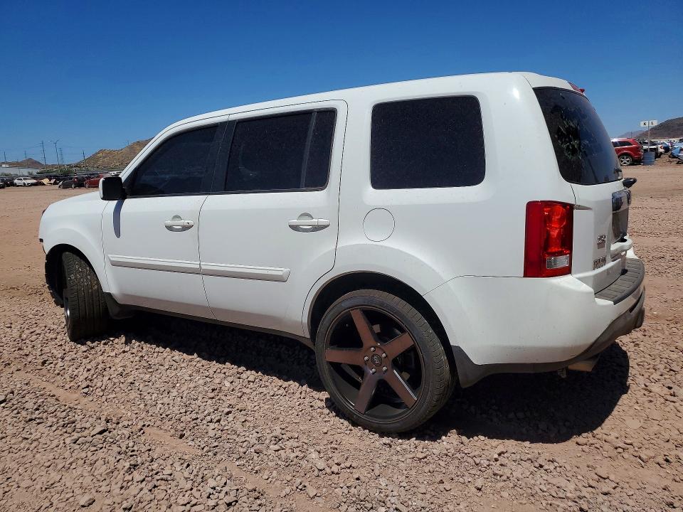 59273386 :رقم المزاد ، 5FNYF3H32FB006801 vin ، 2015 Honda Pilot مزاد بيع