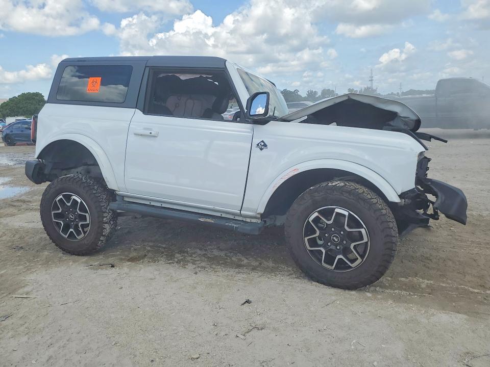 Продаж на аукціоні авто 2022 Ford Bronco, vin: 1FMDE5AH5NLB47582, номер лоту: 57546076