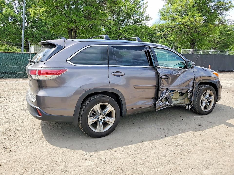 55844676 :رقم المزاد ، 5TDDKRFH2FS088326 vin ، 2015 Toyota Highlander مزاد بيع