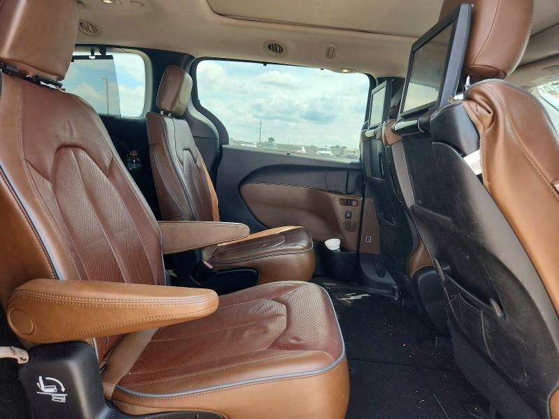 56236476 :رقم المزاد ، 2C4RC1GG5HR533647 vin ، 2017 Chrysler Pacifica مزاد بيع