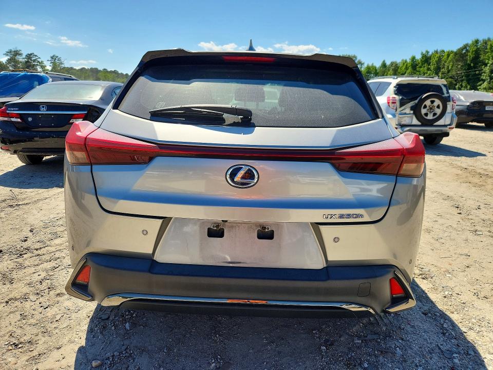 55146086 :رقم المزاد ، JTHR9JBH8N2057546 vin ، 2022 Lexus Ux 250h مزاد بيع