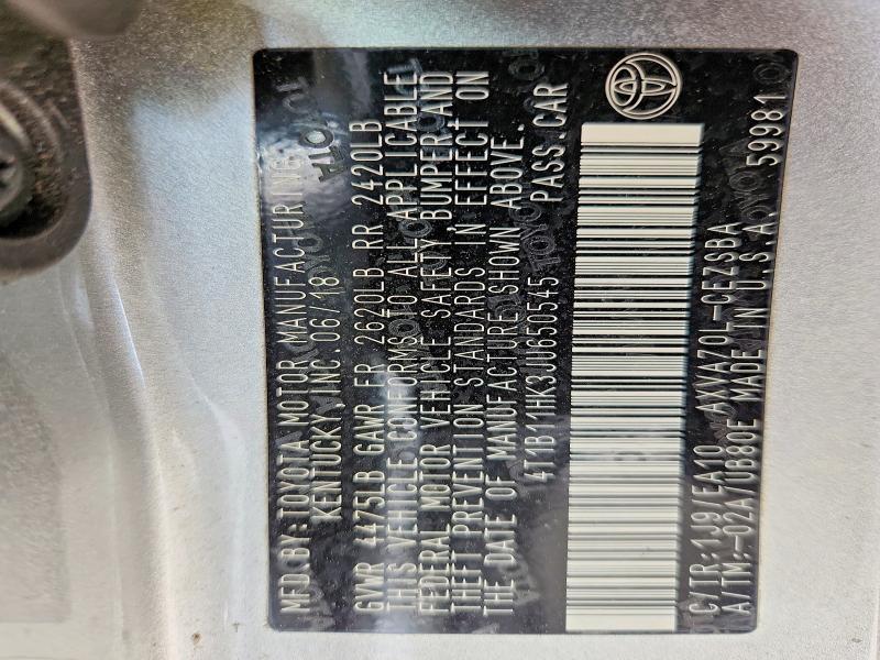 56158146 :رقم المزاد ، 4T1B11HK3JU650545 vin ، 2018 Toyota Camry مزاد بيع