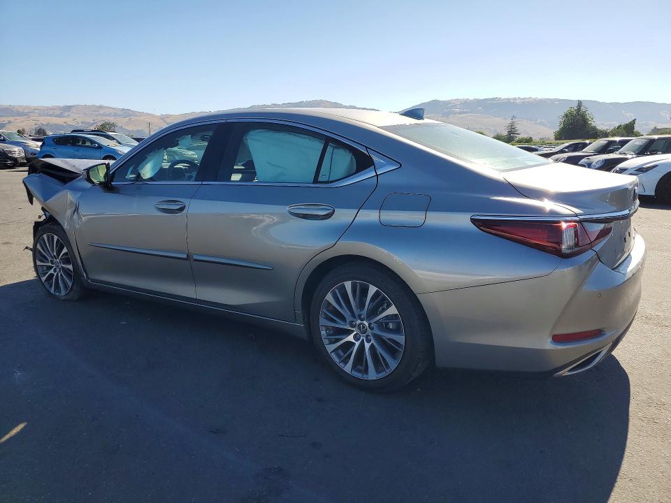 57172226 :رقم المزاد ، 58ADZ1B1XMU099545 vin ، 2021 Lexus Es 350 مزاد بيع