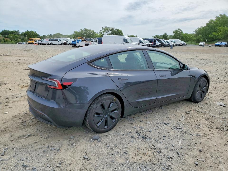 2025 Tesla Model 3 მანქანა იყიდება აუქციონზე, vin: 5YJ3E1EA5SF971411, აუქციონის ნომერი: 57892446