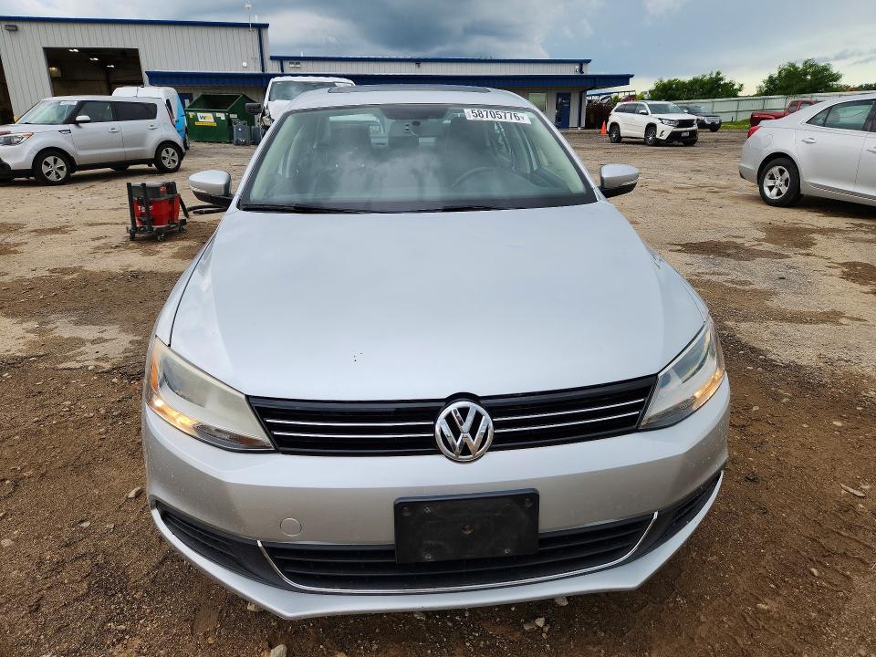 58705776 :رقم المزاد ، 3VWD07AJ4EM209115 vin ، 2014 Volkswagen Jetta مزاد بيع