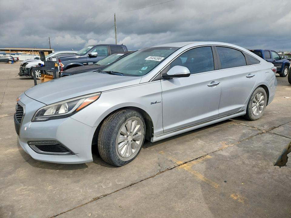 Auction sale of the 2017 Hyundai Sonata Hybrid, vin: KMHE24L38HA072580, lot number: 56484596