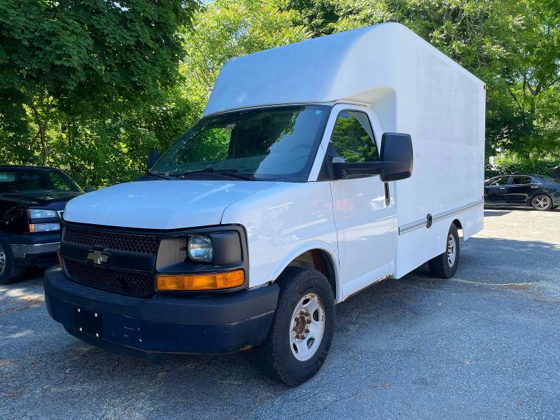 2014 Chevrolet Express G3500 მანქანა იყიდება აუქციონზე, vin: 1GB0G2CG8E1143526, აუქციონის ნომერი: 58535196