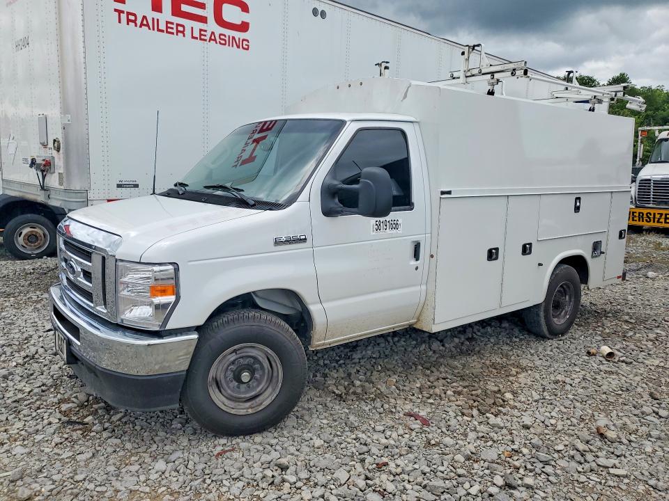 2024 Ford Econoline მანქანა იყიდება აუქციონზე, vin: 1FDWE3FN0RDD11462, აუქციონის ნომერი: 58191656