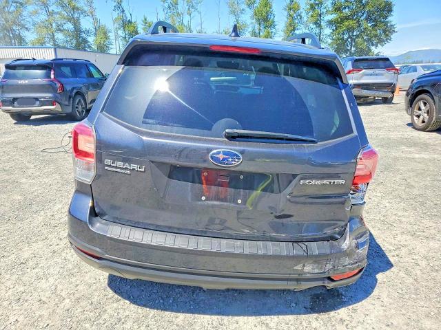 55958166 :رقم المزاد ، JF2SJAGC8JH420699 vin ، 2018 Subaru Forester مزاد بيع