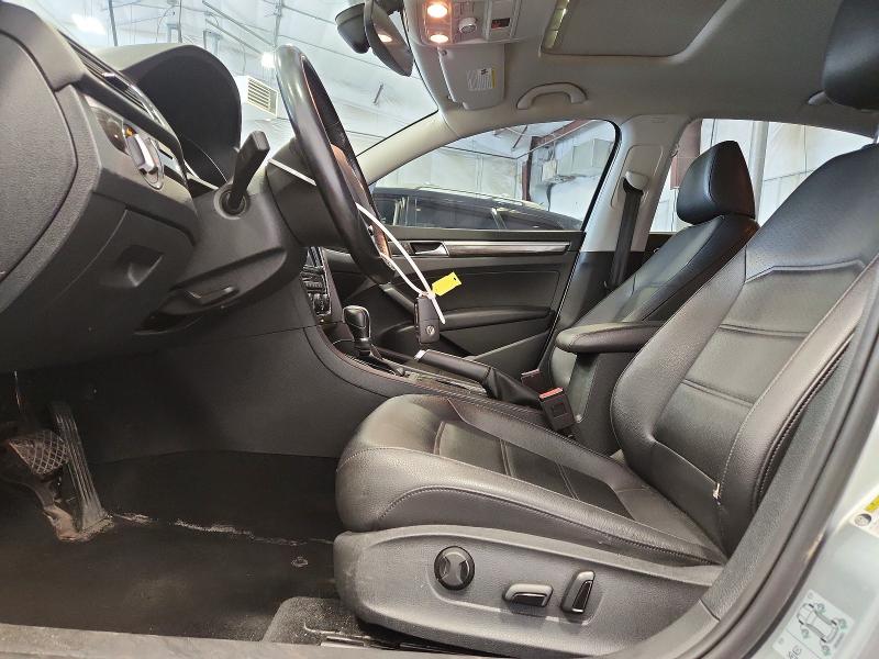 56501986 :رقم المزاد ، 1VWBA7A35JC040319 vin ، 2018 Volkswagen Passat مزاد بيع