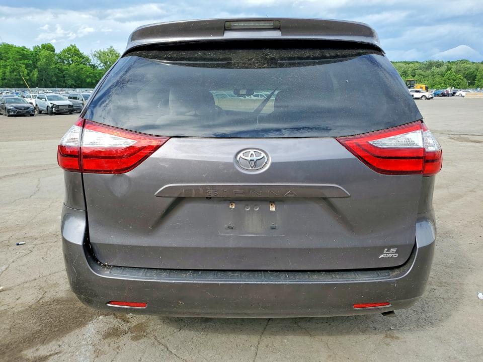 57293596 :رقم المزاد ، 5TDJK3DCXFS127171 vin ، 2015 Toyota Sienna مزاد بيع
