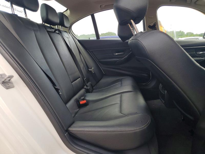 58133076 :رقم المزاد ، WBA3B3C58EJ978907 vin ، 2014 Bmw 328 مزاد بيع