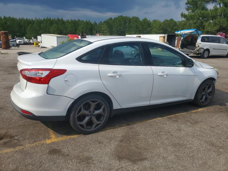 2014 Ford Focus მანქანა იყიდება აუქციონზე, vin: 1FADP3F27EL376309, აუქციონის ნომერი: 56683286