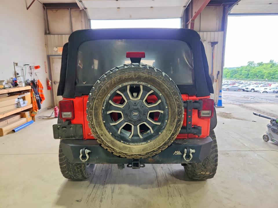 2013 Jeep Wrangler Unlimited მანქანა იყიდება აუქციონზე, vin: 1C4BJWDGXDL643038, აუქციონის ნომერი: 58516116
