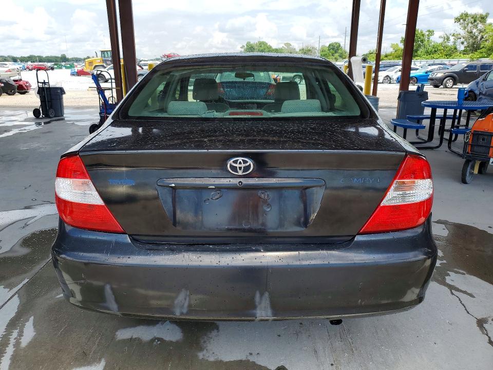 56466086 :رقم المزاد ، 4T1BE32K14U294206 vin ، 2004 Toyota Camry مزاد بيع