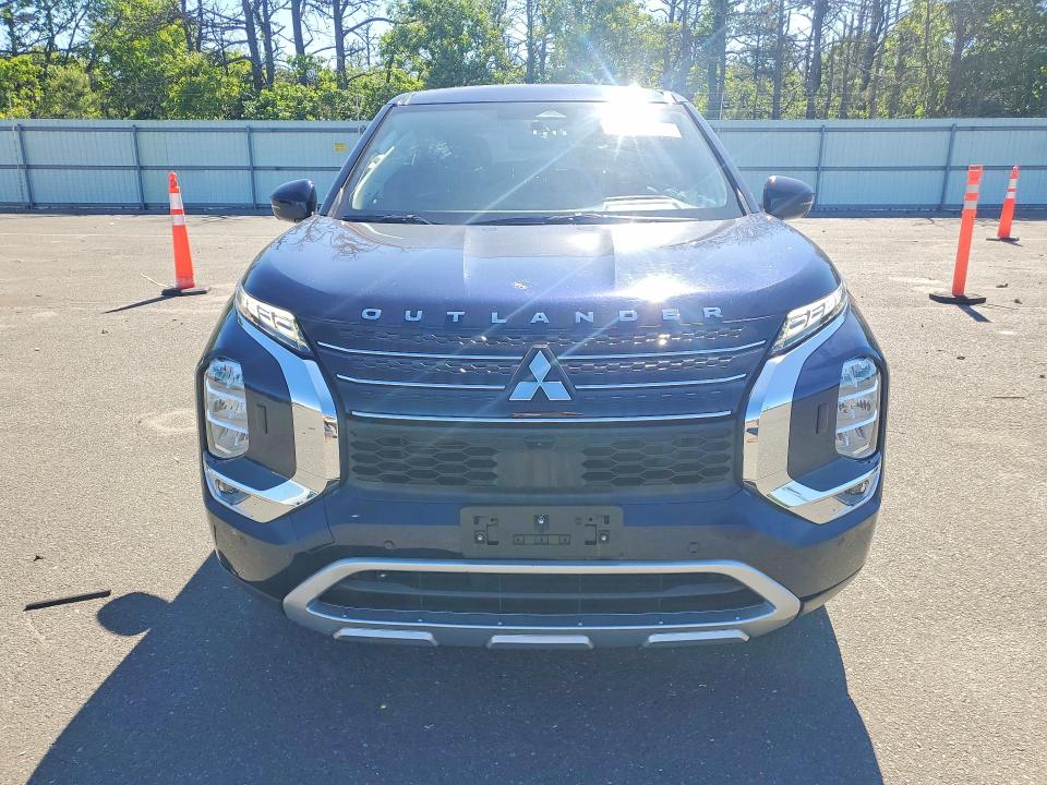 Продажа на аукционе авто 2022 Mitsubishi Outlander, vin: JA4J4UA82NZ011535, номер лота: 56501926