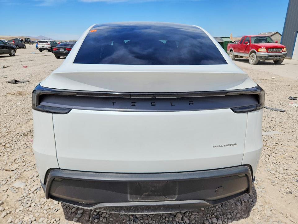 Продажа на аукционе авто 2026 Tesla Model Y, vin: 7SAYGDEE2TF416022, номер лота: 57527896