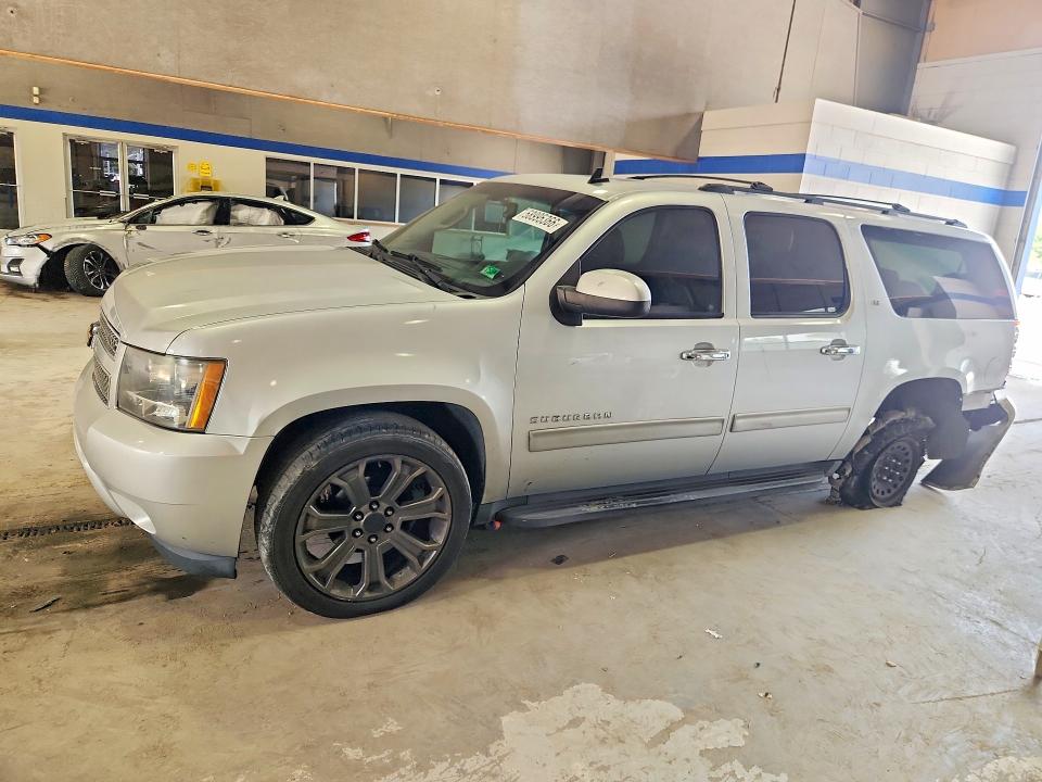 Продажа на аукционе авто 2013 Chevrolet Suburban, vin: 1GNSKJE7XDR134974, номер лота: 58995366