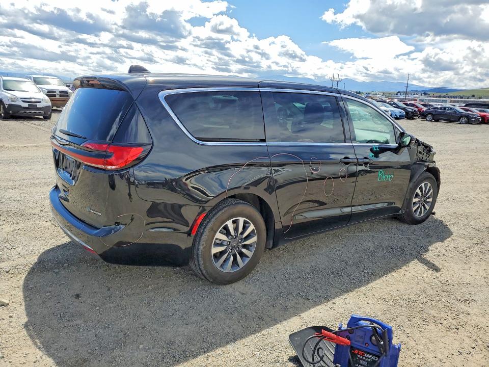 56853046 :رقم المزاد ، 2C4RC1L74NR156181 vin ، 2022 Chrysler Pacifica مزاد بيع