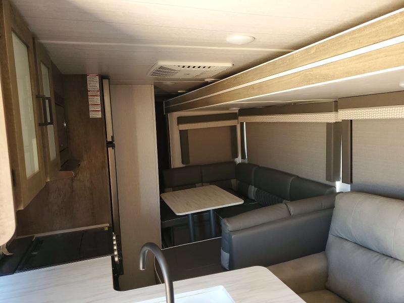 2022 Foresriver Salem Cruise Lite მანქანა იყიდება აუქციონზე, vin: 4X4TSMC27N7428328, აუქციონის ნომერი: 55938036