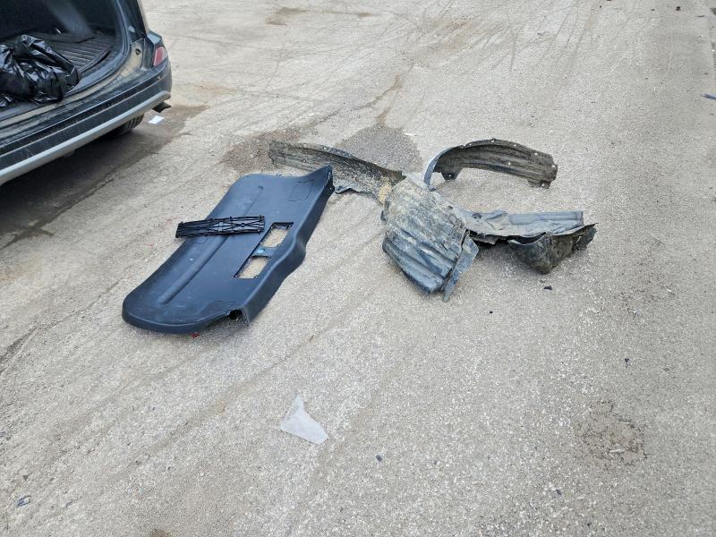 56261796 :رقم المزاد ، 2T3RFREV8JW831886 vin ، 2018 Toyota Rav4 مزاد بيع