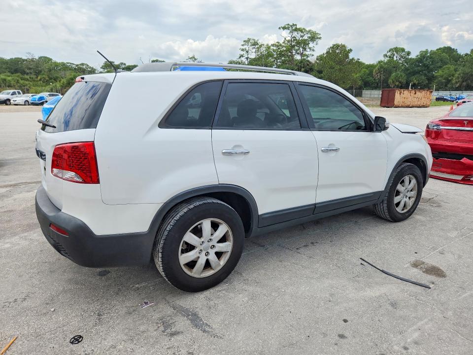 2013 Kia Sorento მანქანა იყიდება აუქციონზე, vin: 5XYKT3A64DG311242, აუქციონის ნომერი: 55945876