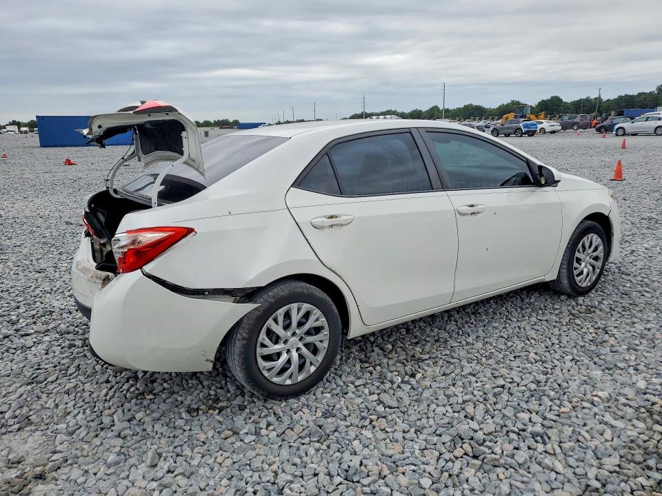 Продажа на аукционе авто 2018 Toyota Corolla, vin: 5YFBURHE1JP839034, номер лота: 56393306