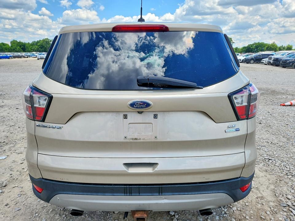 Продаж на аукціоні авто 2017 Ford Escape, vin: 1FMCU9G91HUE67146, номер лоту: 57713796