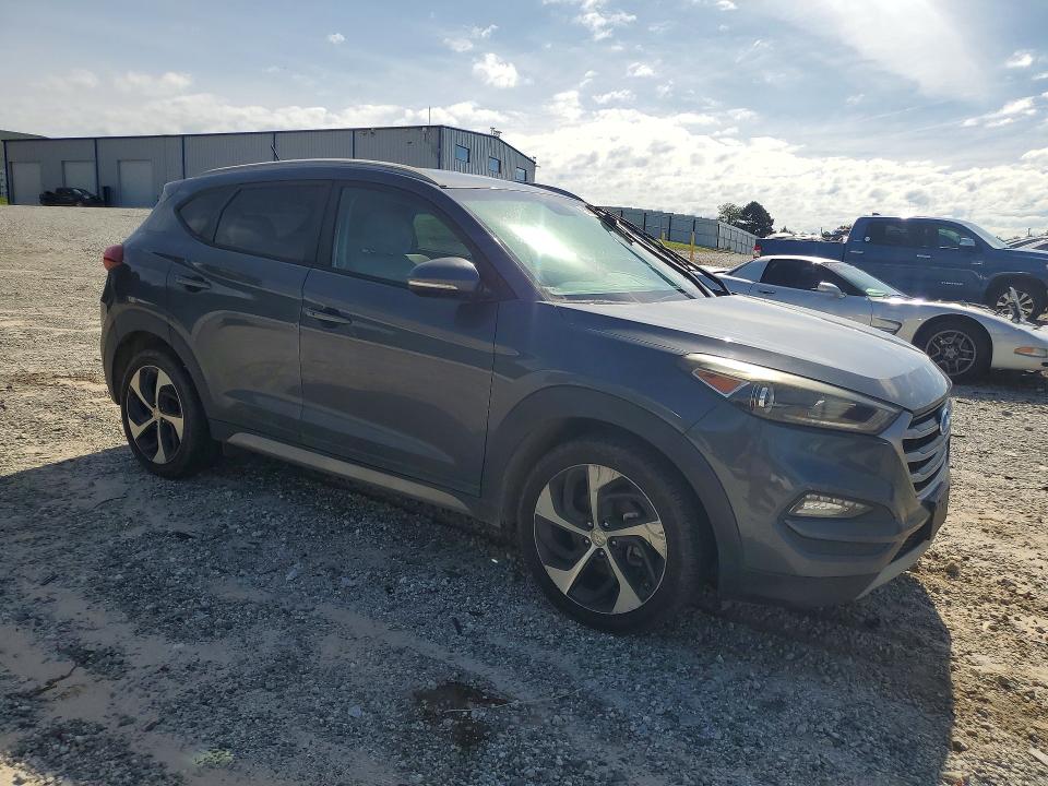 2017 Hyundai Tucson მანქანა იყიდება აუქციონზე, vin: KM8J3CA25HU335980, აუქციონის ნომერი: 57689886